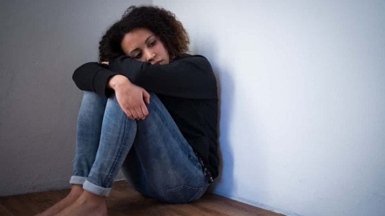 Symptoms of Depression in Women 768x432 1
