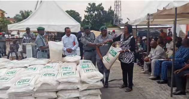 Customs Begins Sale Of Rice At N10000