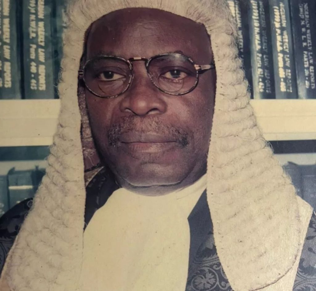 Emmanuel Olayinka Ayoola