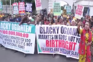 Edo market women