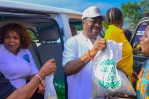 Prof Mike Ozekhome SAN sharing moneysoft drinks and foodstuff to inmates of the IDP CampDurumiAbujaas part of activities marking his 67th birthday celebration.webp 1