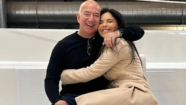 Jeff Bezos and Lauren Sanchez